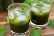 Nước rau má cực mát nhưng uống nhiều lại “rước" bệnh hiểm này 