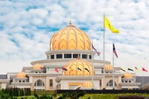 Choáng ngợp trước những toà cung điện hoàng gia lớn nhất thế giới