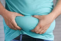 Kẻ giết người được thả tự do vì không thể ăn kiêng trong tù