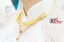 Số vàng bạc, kim cương "sương sương" mà Bảo Thy và chồng đeo trong đám cưới