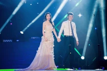 Gu thời trang thanh lịch của cặp đôi Thủy Tiên - Công Vinh được yêu mến