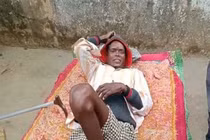 Kỳ lạ người bị liệt có thể đi lại sau khi tiêm vaccine Covid-19