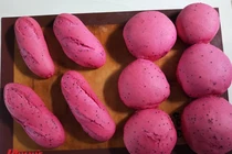 Các công thức làm bánh mì thanh long khiến hội chị em "phát sốt"