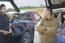 Ngôi làng Trung Quốc sắm toàn ô tô điện để…đi bán hàng rong