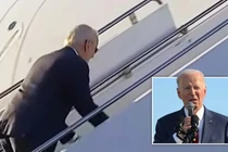 Chưa đầy 2 tuần, Tổng thống Biden vấp ngã lần 2 khi lên chuyên cơ