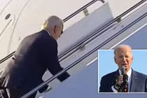 Chưa đầy 2 tuần, Tổng thống Biden vấp ngã lần 2 khi lên chuyên cơ