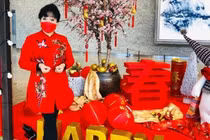 Nữ y tá 50 tuổi đăng tuyển chồng và đưa ra yêu cầu gây sốc