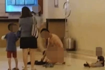 Người đàn ông cởi sạch quần áo ở sảnh resort, lý do gây sốc