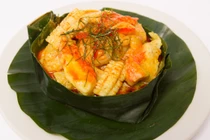Không ngờ Campuchia lại có món cá hấp lá chuối độc đáo đến vậy