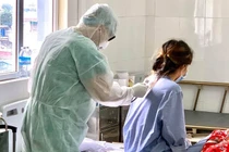 Du học sinh dương tính SARS-CoV-2 từ Hà Nội sang Pháp chưa xác định nguồn lây