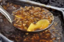 Các món chè nóng hổi cực hấp dẫn khi Hà Nội vào đông