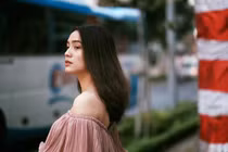 Hot girl lai Tây gây sốt bởi có tên lạ và gu thời trang cực đẳng cấp