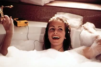 Tắm bồn nước nóng lâu đốt cháy calo ngang chạy bộ 30 phút