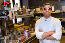 Sát thủ mafia bị bắt sau 16 năm trốn dưới “mác” thợ làm bánh