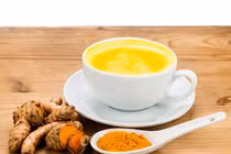 10 lợi ích sức khỏe bất ngờ của món trà nghệ