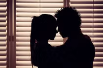 Cô giáo mầm non gửi nhầm clip ngoại tình vào nhóm chat có chồng