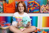 Cuộc sống xa hoa của triệu phú 10 tuổi sở hữu 2 công ty