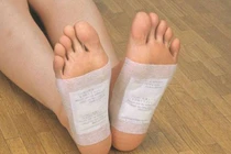 Thực hư tác dụng của miếng dán thải độc lòng bàn chân