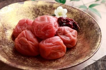 Cách làm món mận muối của Nhật, nhìn thôi cũng ứa nước miếng