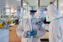 Cập nhật tình hình dịch corona ngày 6/2: thêm 73 người chết, 3.694 ca nhiễm mới