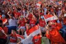 “Biển người” kỷ niệm Ngày Quốc khánh Singapore sau 2 năm đại dịch