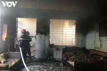 Đốt vàng mã cúng Rằm tháng Bảy, nhà 2 tầng ở Hải Phòng cháy rụi