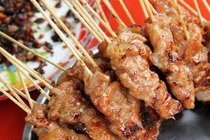 Các món nướng vỉa hè cực hút khách khi trời vào đông lạnh giá