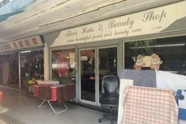 Thua lỗ suốt 3 năm nhưng bà chủ vẫn kinh doanh vì nhân viên