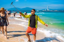 Giả ốm để đi du lịch, nam nhân viên bị sa thải