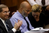 Lý do khiến người đàn ông da màu ngồi tù oan 28 năm