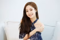 Ngắm gu thời trang nữ tính “vạn người mê” của “thư ký Kim” Park Min Young