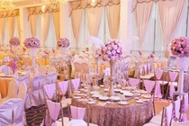 Xếp chỗ khách mời theo trình độ học vấn, cô dâu hứng “gạch đá”