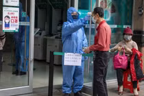 Quảng Đông phát hiện 14% bệnh nhân chữa khỏi COVID-19 tái nhiễm