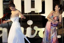 Những sự cố mặc váy áo “lộ hàng” khiến mỹ nhân Hoa ngữ chỉ muốn độn thổ