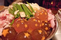 Tận mục món lẩu 7 viên ngọc rồng, lẩu giấy gây tò mò ở Nhật