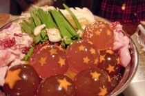 Tận mục món lẩu 7 viên ngọc rồng, lẩu giấy gây tò mò ở Nhật