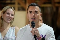 Chân dung tổng thống tân cử trẻ tuổi nhất Ecuador ở tuổi 35