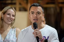 Chân dung tổng thống tân cử trẻ tuổi nhất Ecuador ở tuổi 35