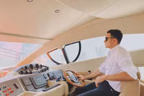 Những cầu thủ đội tuyển Việt Nam diện sơ mi trắng hút hồn fan nữ