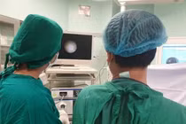 Bé gái Hậu Giang nhét bi vào âm đạo để tại di chứng vùng kín?