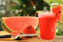 Dưa hấu đang rẻ, hãy tranh thủ làm các món ngon này để thưởng thức