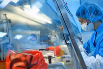 Nga nhận được đề nghị từ Hoa Kỳ sản xuất vắc-xin phòng COVID-19