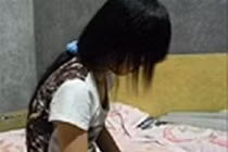 Quan hệ với bé gái 15 tuổi rồi đưa thuốc tránh thai, chàng trai nhận quả đắng