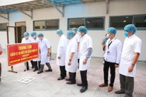 100 bác sĩ, nhân viên y tế viết đơn xin ra tuyến đầu điều trị bệnh nhân Covid-19