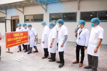 100 bác sĩ, nhân viên y tế viết đơn xin ra tuyến đầu điều trị bệnh nhân Covid-19