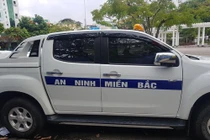 Xe dán chữ "An ninh miền Bắc" lùi ngược chiều ở Cần Thơ: Nghi mạo danh