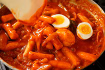 Những thực phẩm càng ăn càng ho nhiều, người ốm nên hạn chế