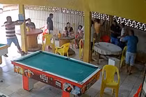 Thua cược, thanh niên cay cú xả súng bắn 7 người