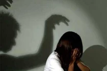 Nữ sinh Cà Mau bị sàm sỡ trước trường: Chiêu gì phòng “dê xồm“?