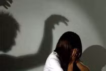 Nữ sinh Cà Mau bị sàm sỡ trước trường: Chiêu gì phòng “dê xồm“?